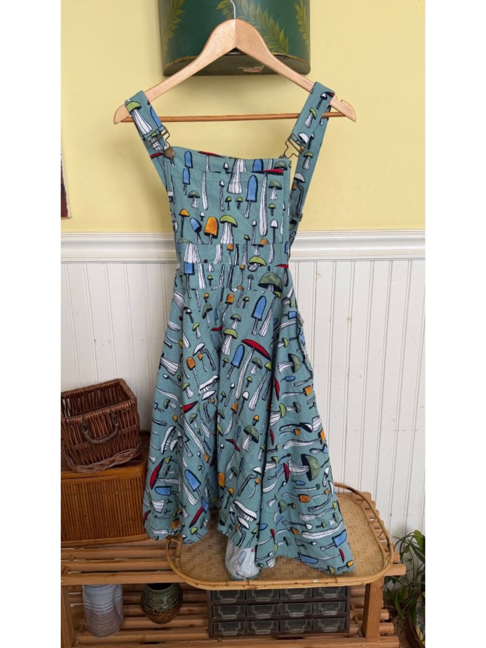 Unique Vintage Mushroom Print Jumper Dress 2X Adjustable Straps Pockets Blue Mul - Picture 2 of 7